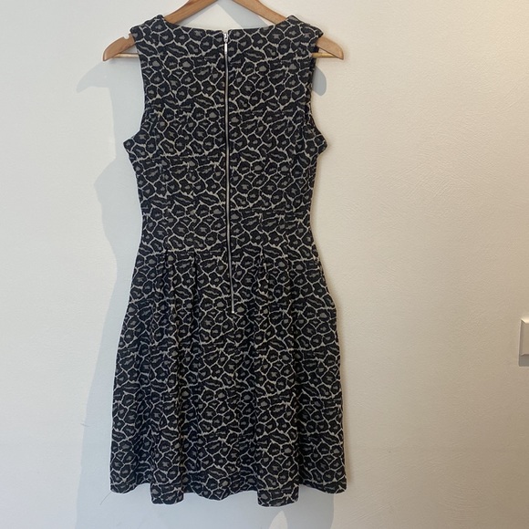 Grey Cheetah Print, Fit and Flare Dress - Size 10 - Picture 4 of 4
